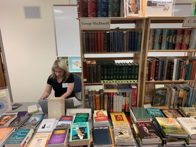 Jessica having fun working the booktable!
